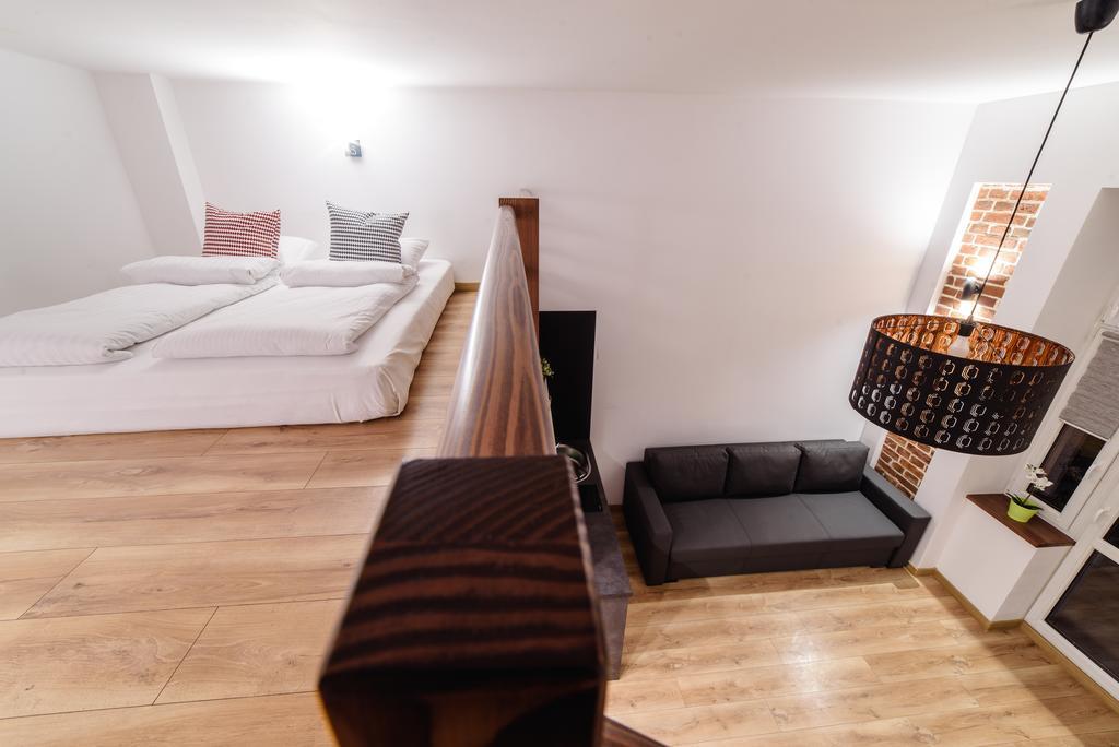 2 Nights Apartments - Great Location, Right Next To Main Rail And Bus Station, 10 Min To Main Square By Foot Krakow Exterior photo